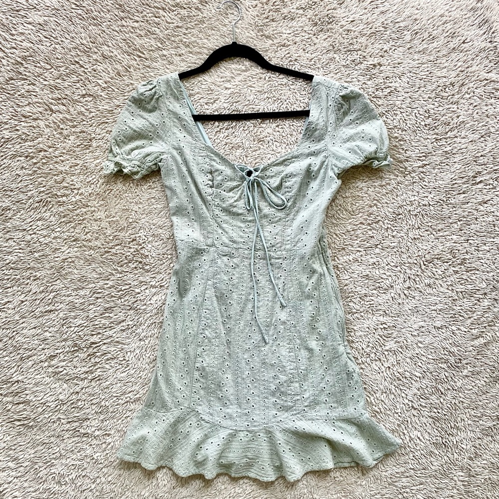 Lulu’s Sage Green Eyelet Lace Mini Dress S Gem